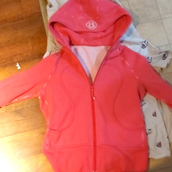 Lululemon scuba hoodie - Picture 1 of 4
